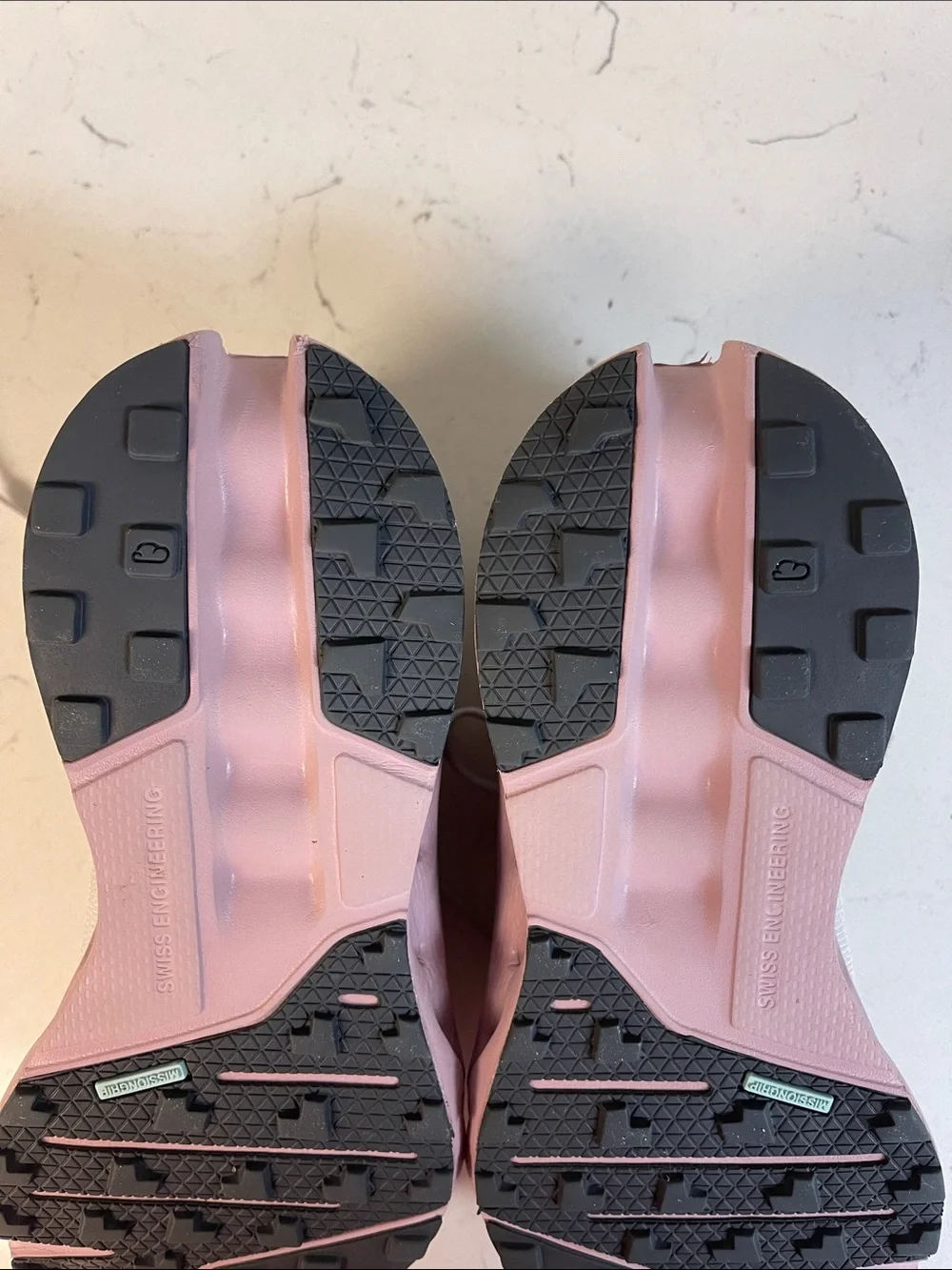 On Cloudsurfer Trail Women’s 'Silver Mauve' TRA Insoles Size 7.5